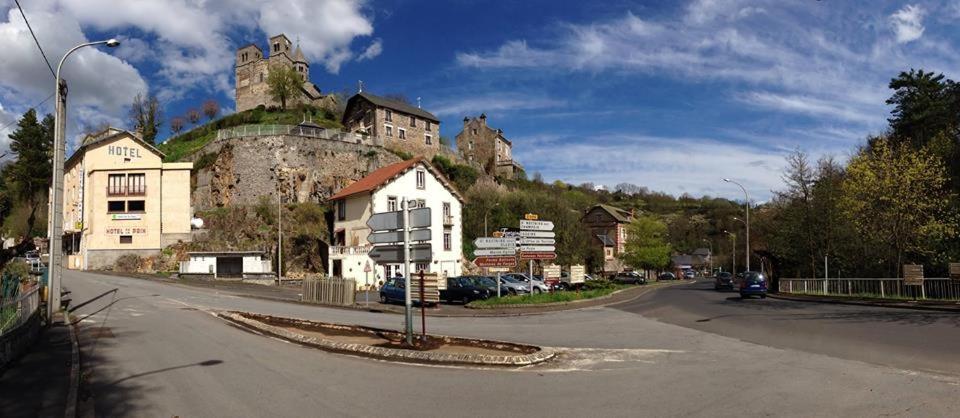 Logis Hotel De La Paix Saint-Nectaire Zewnętrze zdjęcie